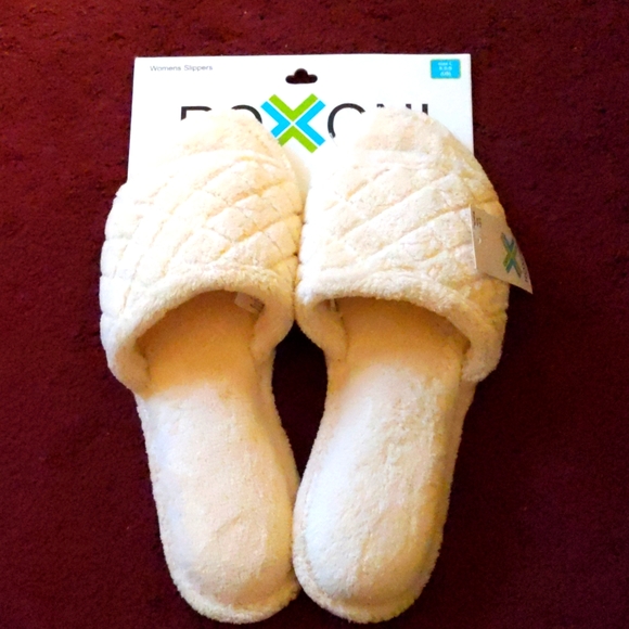 Roxoni Ultra Soft Spa Slippers for Women Cozy, Fuzzy Terry Cloth Memory Foam - Picture 9 of 10